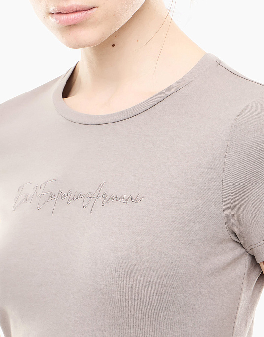 Женская футболка EA7 Emporio Armani в серо-бежевом цвете