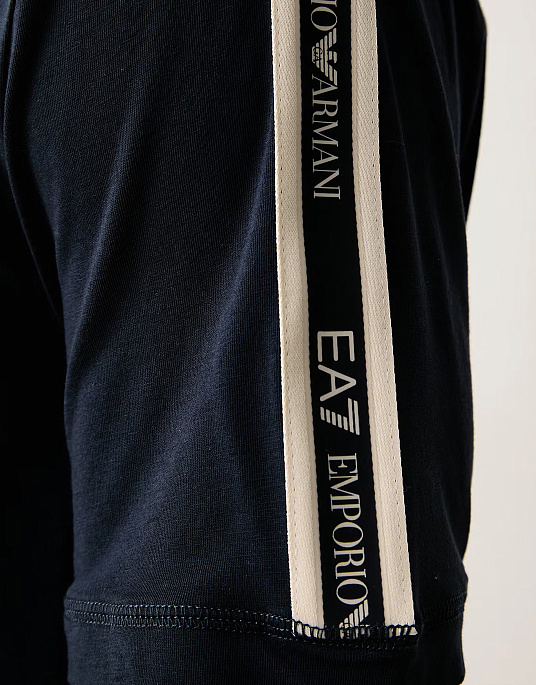 Чоловіча футболка EA7 Emporio Armani у темно-синьому кольорі