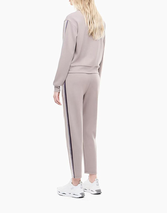 Женский спортивный костюм EA7 Emporio Armani в серо-бежевом цвете