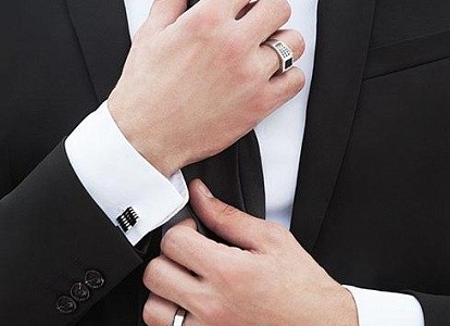 Галстук, бабочка и запонки – главные аксессуары статусного мужчины