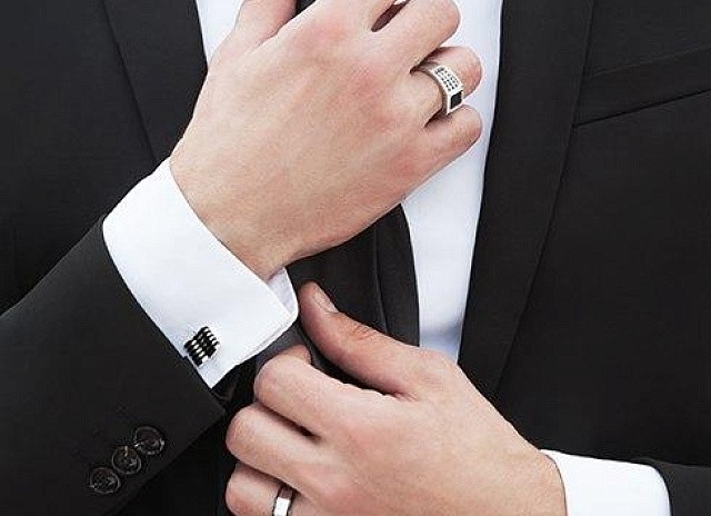 Галстук, бабочка и запонки – главные аксессуары статусного мужчины