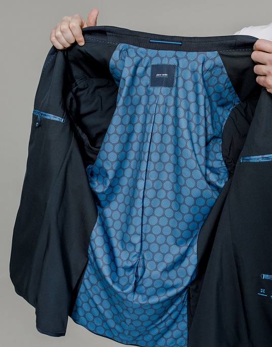 Костюм Pierre Cardin из коллекции Future Flex в темно-синем цвете с принтом "клеточка"