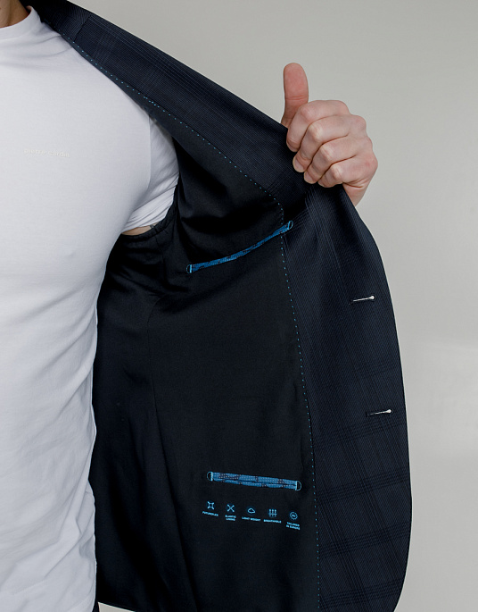 Костюм Pierre Cardin из коллекции Future Flex в темно-синем цвете с принтом "клеточка"