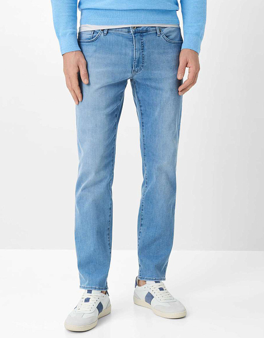 Чоловічі джинси Brax модель CHUCK HI-FLEXTREME блакитного кольору