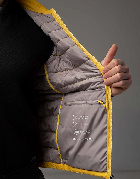 Жилет Bugatti в желтом цвете