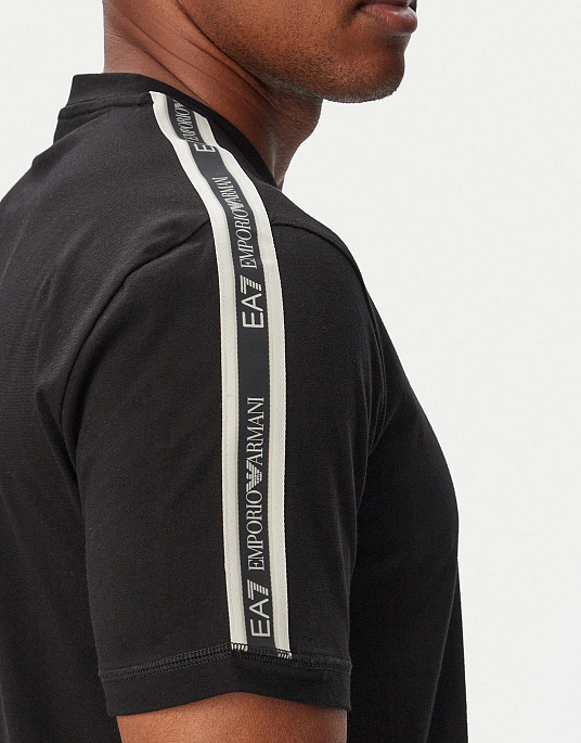 Чоловіча футболка EA7 Emporio Armani у чорному кольорі
