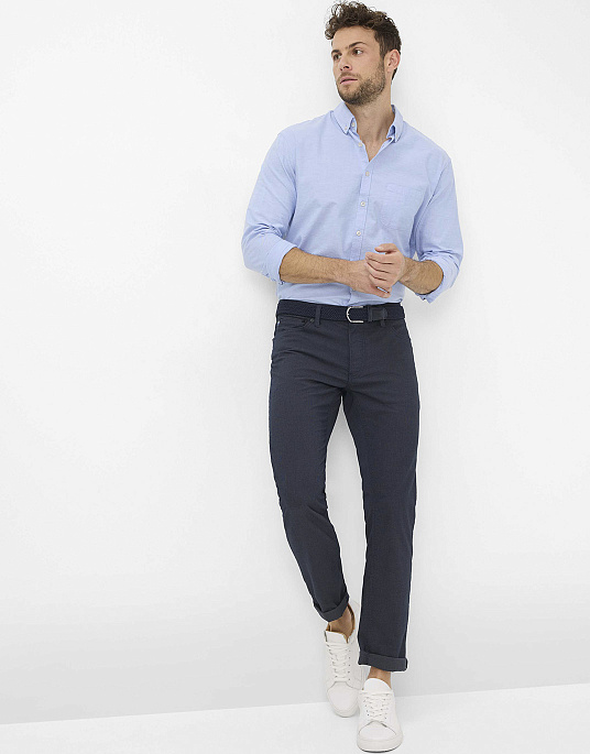 Мужские брюки – флеты Brax модель CHUCK ALL SEASON тёмно-синего цвета