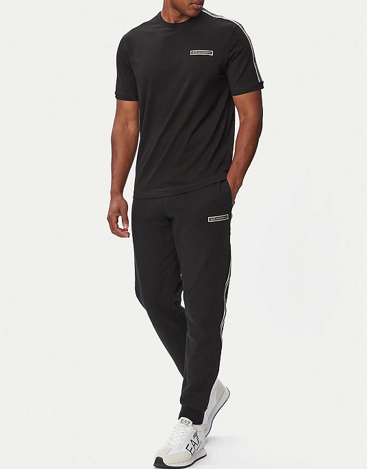 Чоловіча футболка EA7 Emporio Armani у чорному кольорі