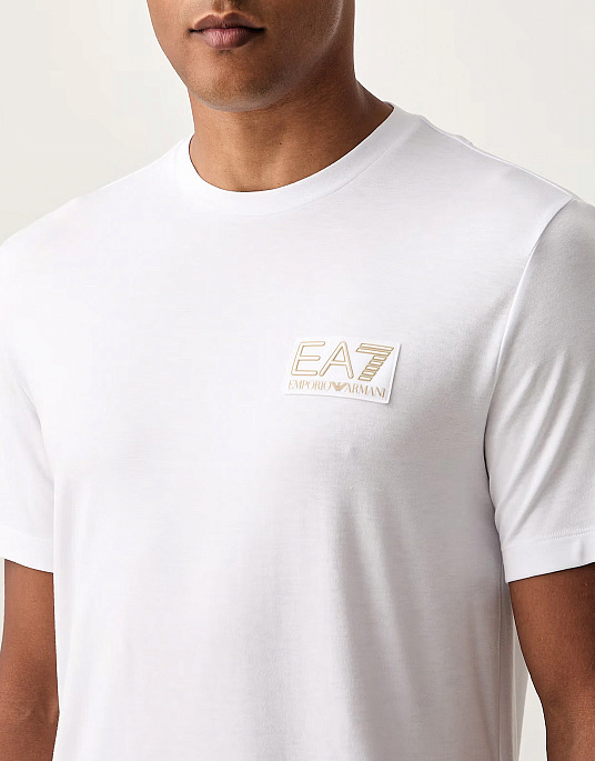 Чоловіча футболка EA7 Emporio Armani у білому кольорі