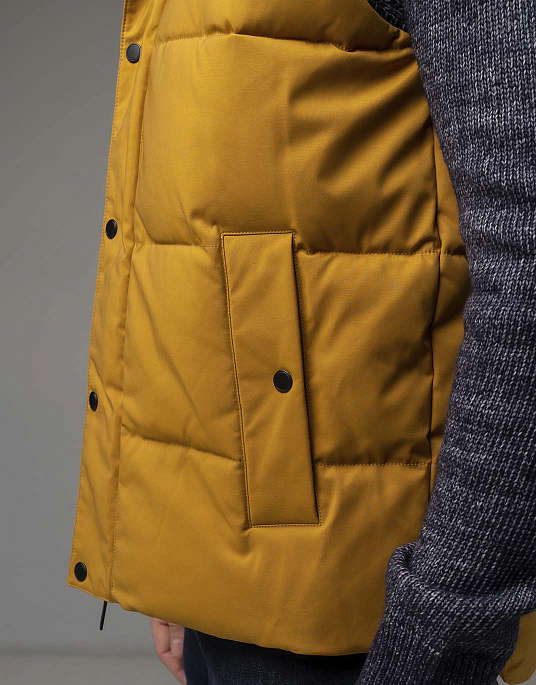 Жилет Pierre Cardin в желтом цвете