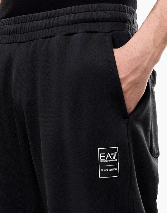 Мужской спортивный костюм EA7 Emporio Armani в черном цвете