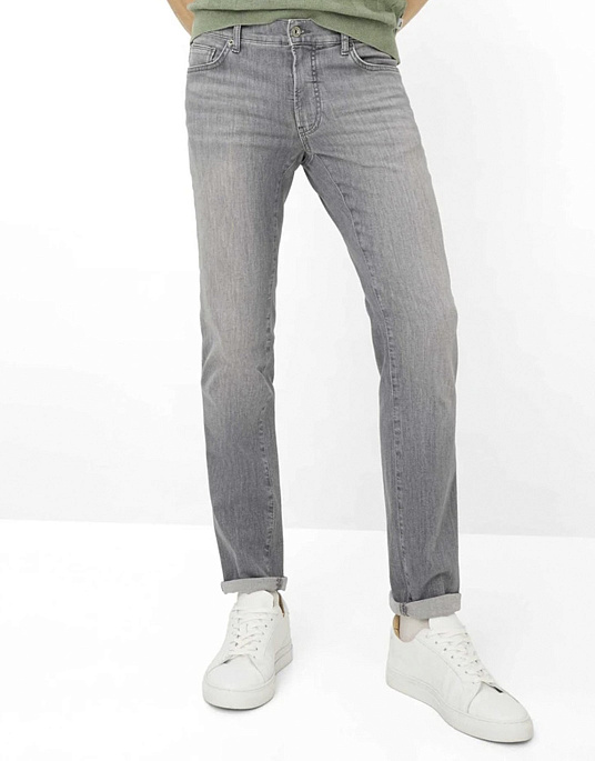 Чоловічі джинси Brax модель CHUCK, сірого кольору