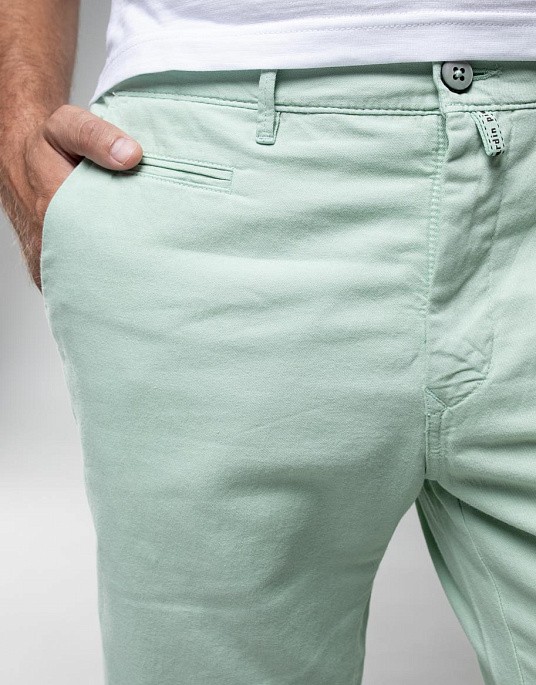 Шорти Pierre Cardin із колекції Future Flex у світло-зеленому кольорі