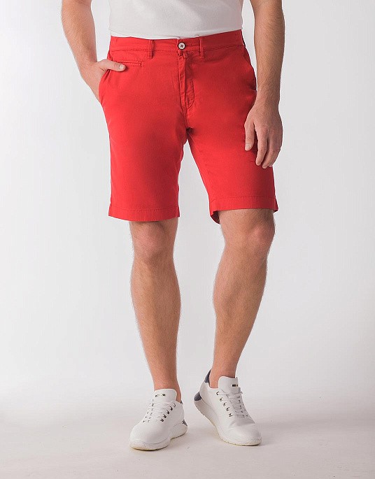Шорты - бермуды Pierre Cardin из коллекции Future Flex в красном цвете