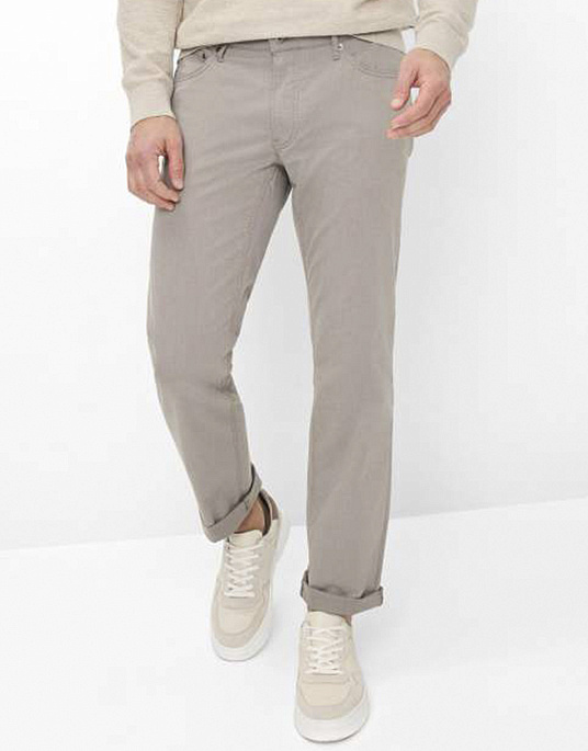 Мужские брюки – флеты Brax, модель Chuck Modern Fit, бежевого цвета