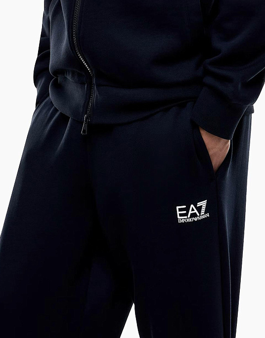 Чоловічий спортивний костюм EA7 Emporio Armani у темно-синьому кольорі