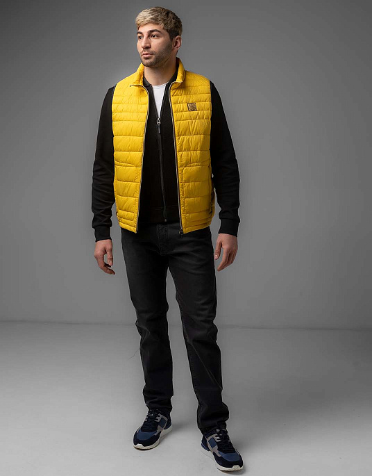 Жилет Bugatti в желтом цвете