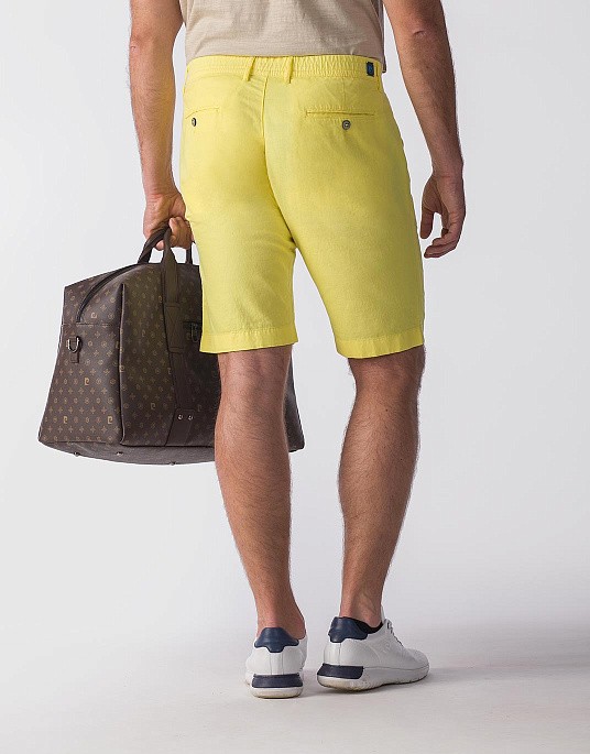 Шорти - бермуди Pierre Cardin з колекції Future Flex у яскраво-жовтому кольорі