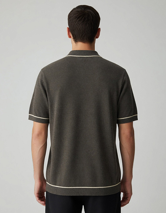 Поло Bugatti з воротом на блискавці у коричневому кольорі