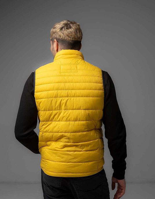 Жилет Bugatti в желтом цвете