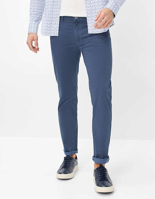 Мужские брюки – флеты Brax модель Cadiz ULTRALIGHT синего цвета