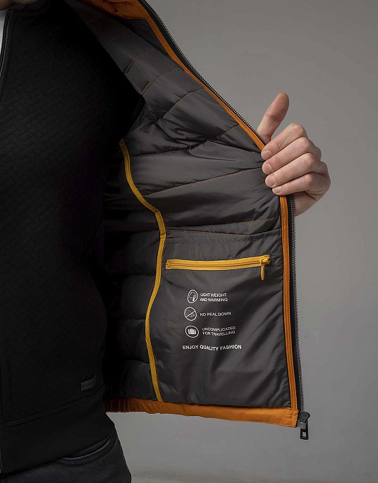 Жилет Bugatti у помаранчевому кольорі