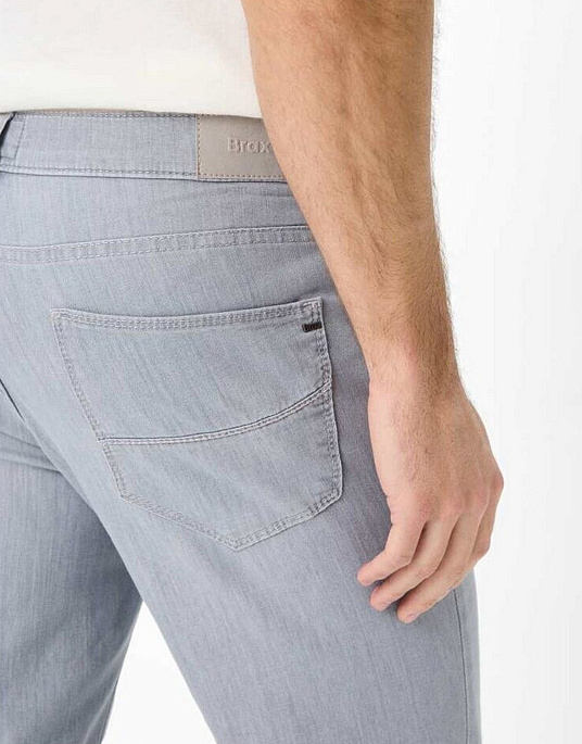 Мужские джинсы Brax CADIZ ULTRALIGHT серого цвета